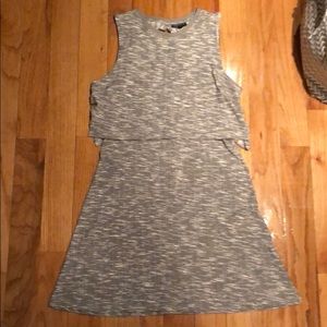 Topshop flyaway popover dress in size size 8.
